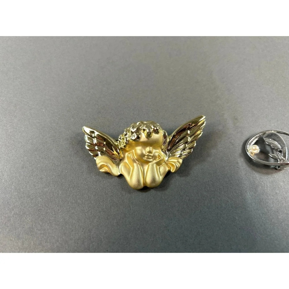 Vintage Angel Cherub Brooch Gold Tone & Virgin Mary Pin Silver Tone Pearl Set